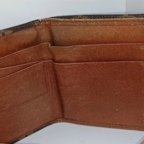 Vintage LV wallet - Picture 9 of 11
